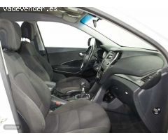Hyundai Santa Fe Santa Fe 2.0CRDi 4x2 Essence 7s de 2018 con 146.800 Km por 18.990 EUR. en Cadiz