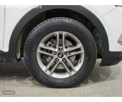Hyundai Santa Fe Santa Fe 2.0CRDi 4x2 Essence 7s de 2018 con 146.800 Km por 18.990 EUR. en Cadiz