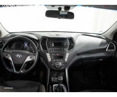 Hyundai Santa Fe Santa Fe 2.0CRDi 4x2 Essence 7s de 2018 con 146.800 Km por 18.990 EUR. en Cadiz