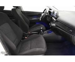 Hyundai Bayon 1.2 MPI Maxx de 2024 con 15.510 Km por 18.490 EUR. en Cadiz