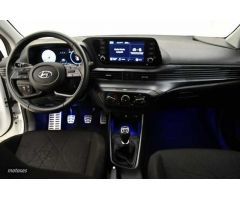 Hyundai Bayon 1.2 MPI Maxx de 2024 con 15.510 Km por 18.490 EUR. en Cadiz