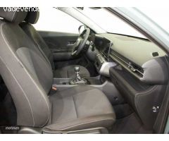 Hyundai Kona 1.0 TGDI Flexx 4x2 de 2024 con 10.600 Km por 25.490 EUR. en Cadiz