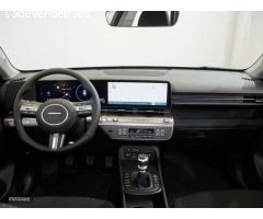 Hyundai Kona 1.0 TGDI Flexx 4x2 de 2024 con 10.600 Km por 25.490 EUR. en Cadiz