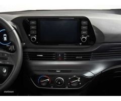 Hyundai Bayon 1.0 TGDI 48V Maxx DT de 2024 con 10.700 Km por 20.990 EUR. en Cadiz