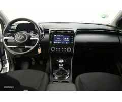 Hyundai Tucson 1.6 TGDI Klass 4x2 de 2024 con 34.042 Km por 24.490 EUR. en Cadiz