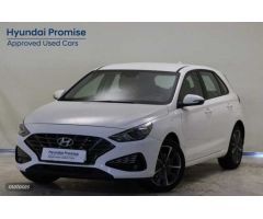 Hyundai i30 1.5 DPI Klass SLX 110 de 2024 con 18.386 Km por 19.990 EUR. en Cadiz