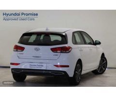 Hyundai i30 1.5 DPI Klass SLX 110 de 2024 con 18.386 Km por 19.990 EUR. en Cadiz