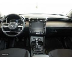 Hyundai Tucson 1.6 TGDI Klass 4x2 de 2023 con 5.600 Km por 24.490 EUR. en Cadiz