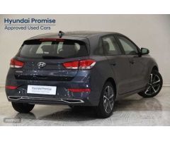 Hyundai i30 1.5 DPI Klass SLX 110 de 2024 con 12.305 Km por 19.700 EUR. en Zaragoza