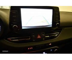Hyundai i30 1.5 DPI Klass SLX 110 de 2024 con 12.305 Km por 19.700 EUR. en Zaragoza