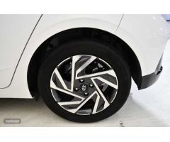 Hyundai i20 1.0 TGDI Klass 100 de 2024 con 11.844 Km por 19.290 EUR. en Madrid