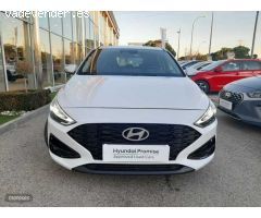 Hyundai i30 1.0 TGDI Klass 48V 100 de 2024 con 6.108 Km por 22.670 EUR. en Madrid
