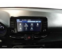 Hyundai i30 1.0 TGDI Klass LR 48V 120 de 2023 con 14.093 Km por 19.390 EUR. en Madrid