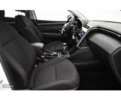 Hyundai Tucson 1.6 TGDI Klass 4x2 de 2024 con 25.347 Km por 23.990 EUR. en Madrid