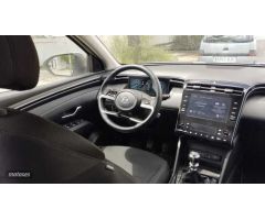 Hyundai Tucson 1.6 TGDI 48V Maxx 4x2 de 2021 con 27.279 Km por 24.490 EUR. en Madrid