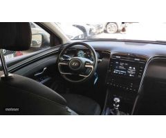 Hyundai Tucson 1.6 TGDI Maxx 4x2 de 2021 con 82.000 Km por 22.500 EUR. en Madrid