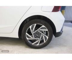 Hyundai i20 1.0 TGDI Klass 100 de 2024 con 12.794 Km por 17.490 EUR. en Madrid