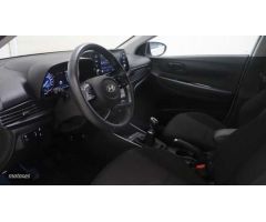 Hyundai i20 1.0 TGDI Klass 100 de 2024 con 11.838 Km por 17.490 EUR. en Madrid