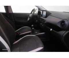Hyundai i10 1.0 MPI Klass de 2024 con 7.372 Km por 13.490 EUR. en Madrid