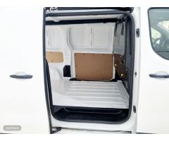 Peugeot Expert pro 2.0hdi de 2020 con 145.000 Km por 14.600 EUR. en Sevilla