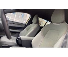 Volvo EX30 Plus, Single Motor Extended Ra de 2024 con 25.486 Km por 33.900 EUR. en Murcia