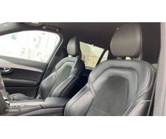 Volvo XC 90 2.0 T8 RECHARGE R-DESIGN AWD AT 5P 7 Plazas de 2021 con 182.598 Km por 38.500 EUR. en Mu