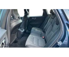 Volvo XC 60 2.0 B4 D CORE AUTO 197 5P de 2024 con 8.600 Km por 49.900 EUR. en Madrid