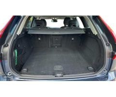 Volvo XC 60 2.0 B4 D CORE AUTO 197 5P de 2024 con 8.600 Km por 49.900 EUR. en Madrid