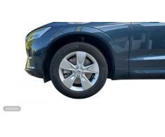 Volvo XC 60 2.0 B4 D CORE AUTO 197 5P de 2024 con 8.600 Km por 49.900 EUR. en Madrid