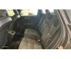 Volvo XC 60 2.0 B4 D CORE AUTO 197 5P de 2024 con 20.115 Km por 42.500 EUR. en Ciudad Real