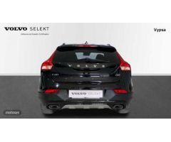 Volvo V 40 2.0 D2 PLUS 120 5P de 2019 con 84.644 Km por 18.500 EUR. en Ciudad Real