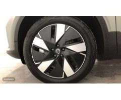Volvo C40 BEV 69KWH RECHARGE PLUS 238 5P de 2023 con 17.914 Km por 39.995 EUR. en Valladolid