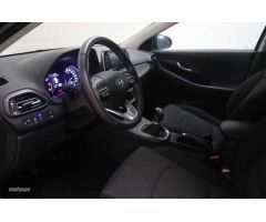 Hyundai i30 1.0 TGDI Klass LR 48V 120 de 2024 con 16.256 Km por 21.500 EUR. en Madrid