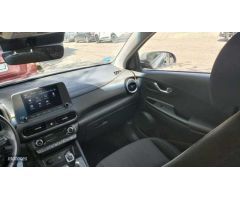 Hyundai Kona 1.0 TGDI 48V Maxx 4x2 de 2021 con 46.500 Km por 17.900 EUR. en Madrid