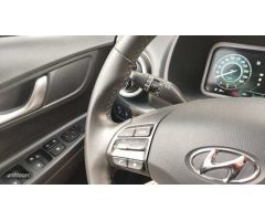 Hyundai Kona 1.0 TGDI 48V Maxx 4x2 de 2021 con 46.500 Km por 17.900 EUR. en Madrid