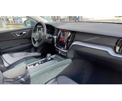Volvo V 60 V60 Core, B4 Mild Hybrid, Diesel de 2025 con 3 Km por 44.900 EUR. en Murcia