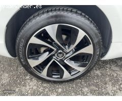 Citroen DS5 2.0 hdi 160cv Automatico de 2014 con 260.000 Km por 7.500 EUR. en Asturias