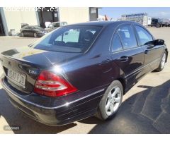 Mercedes Clase C C270 CDI 170 CV. de 2004 con 275.000 Km por 5.000 EUR. en Murcia