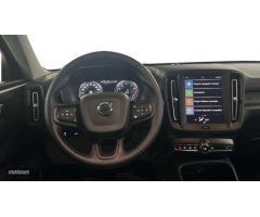 Volvo XC40 1.5 T2 CORE AUTO 129 5P de 2023 con 35.980 Km por 29.900 EUR. en Madrid