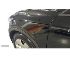 Volvo XC40 2.0 B3 MOMENTUM CORE AUTO 163 5P de 2022 con 51.095 Km por 29.900 EUR. en Madrid