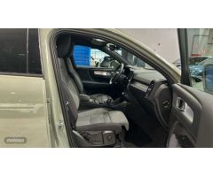 Volvo XC40 XC40 Core, B3 Mild Hybrid, Gasolina de 2024 con 15.640 Km por 37.900 EUR. en Madrid