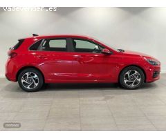 Hyundai i30 1.0 TGDI Klass 48V DT 100 de 2025 con 15 Km por 25.000 EUR. en Barcelona