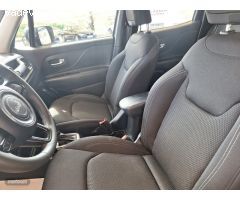 Jeep Renegade 1.5 HYBRID AUT. NIGHT EAGLE 5P de 2022 con 65.097 Km por 19.900 EUR. en Pontevedra
