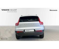 Volvo XC40 Momentum Core, T2 manual de 2021 con 39.816 Km por 24.600 EUR. en A Coruna