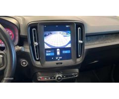 Volvo XC40 Momentum Core, T2 manual de 2021 con 39.816 Km por 24.600 EUR. en A Coruna