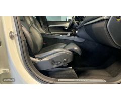 Volvo XC 90 2.0 B5 D R-DESIGN AWD AUTO 235 CV de 2022 con 92.057 Km por 49.900 EUR. en A Coruna