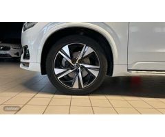 Volvo XC 90 2.0 B5 D R-DESIGN AWD AUTO 235 CV de 2022 con 92.057 Km por 49.900 EUR. en A Coruna
