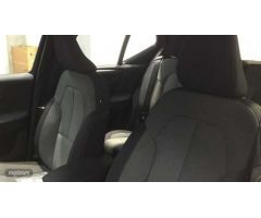 Volvo XC40 XC40 PLUS B3 MILD HYBRID GASOLINA de 2025 con 4 Km por 40.900 EUR. en Cantabria