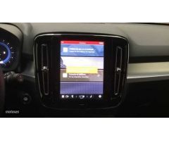 Volvo XC40 XC40 PLUS B3 MILD HYBRID GASOLINA de 2025 con 4 Km por 40.900 EUR. en Cantabria