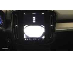 Volvo XC40 XC40 PLUS B3 MILD HYBRID GASOLINA de 2025 con 4 Km por 40.900 EUR. en Cantabria